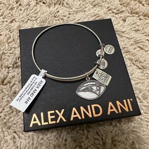Alex and Ani Patriots Super Bowl 51 Champions Bracelet